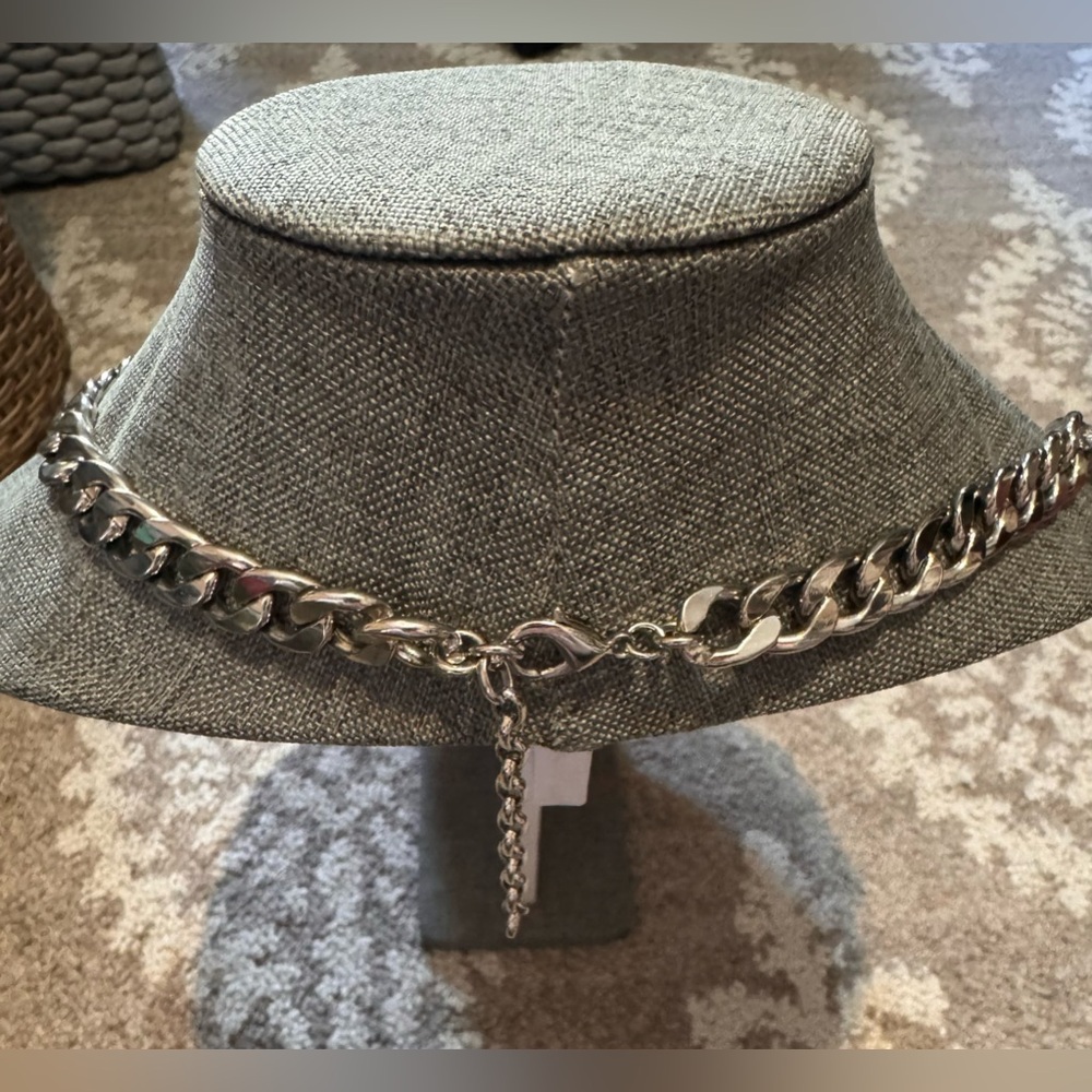 Silver Chain Necklace - Picture 3 of 10